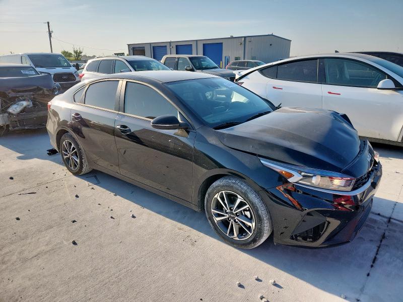  KIA FORTE 2024 Czarny