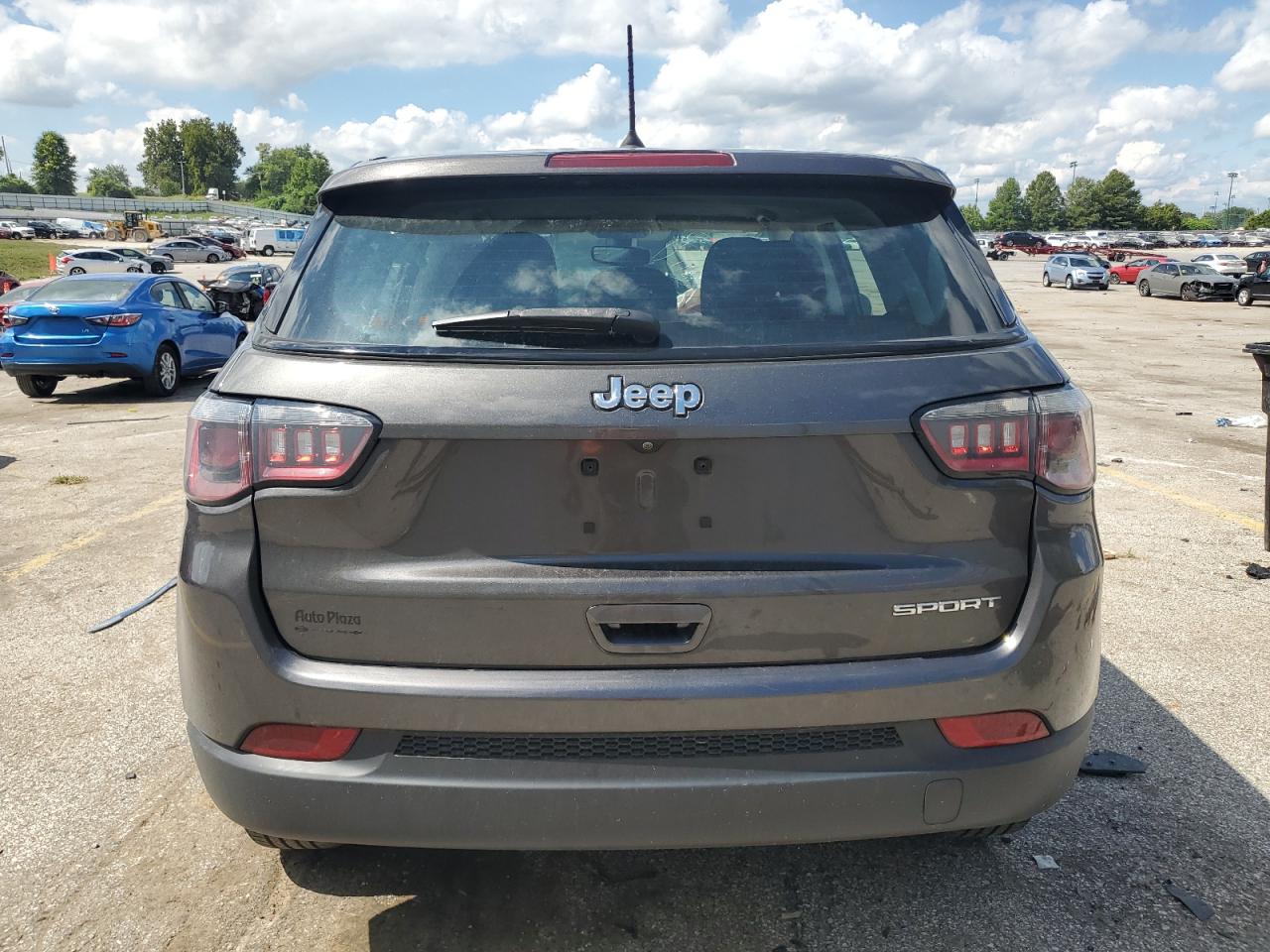 2018 Jeep Compass Sport VIN: 3C4NJCAB7JT328881 Lot: 70125555