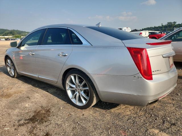 Sedans CADILLAC XTS 2014 Srebrny