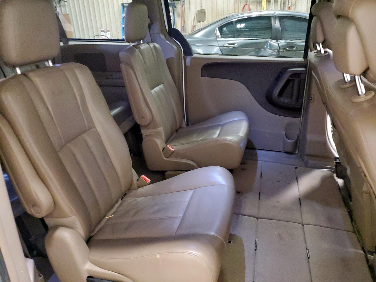 2014 Chrysler Town & Country Touring VIN: 2C4RC1BG0ER111157 Lot: 68566235