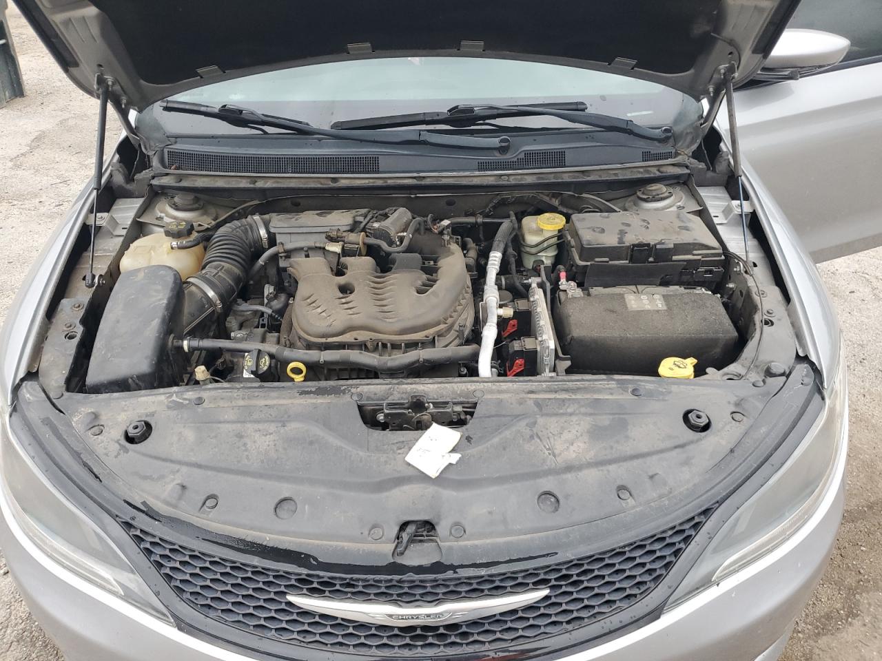 2015 Chrysler 200 S VIN: 1C3CCCBG9FN517670 Lot: 69989395