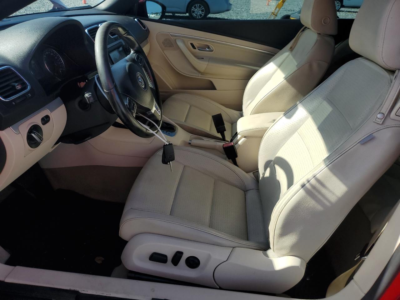 2012 Volkswagen Eos Komfort VIN: WVWBW7AH9CV00409 Lot: 70716925