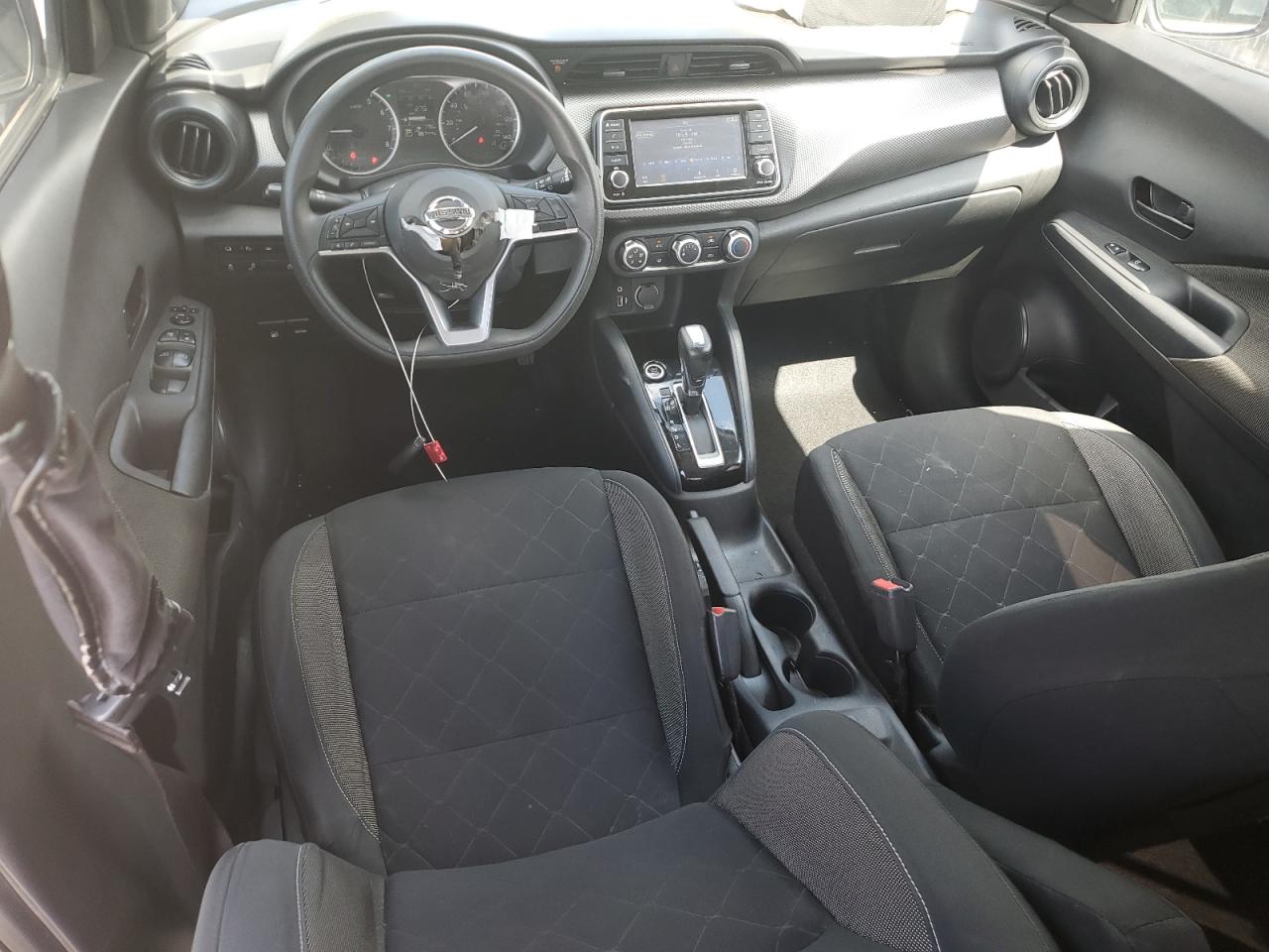 2020 Nissan Kicks S VIN: 3N1CP5BV2LL555735 Lot: 69421095