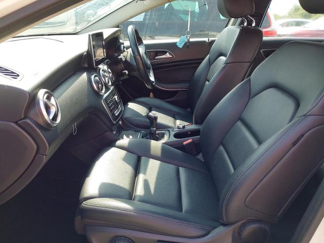 2016 MERCEDES-BENZ A 180 D SE 