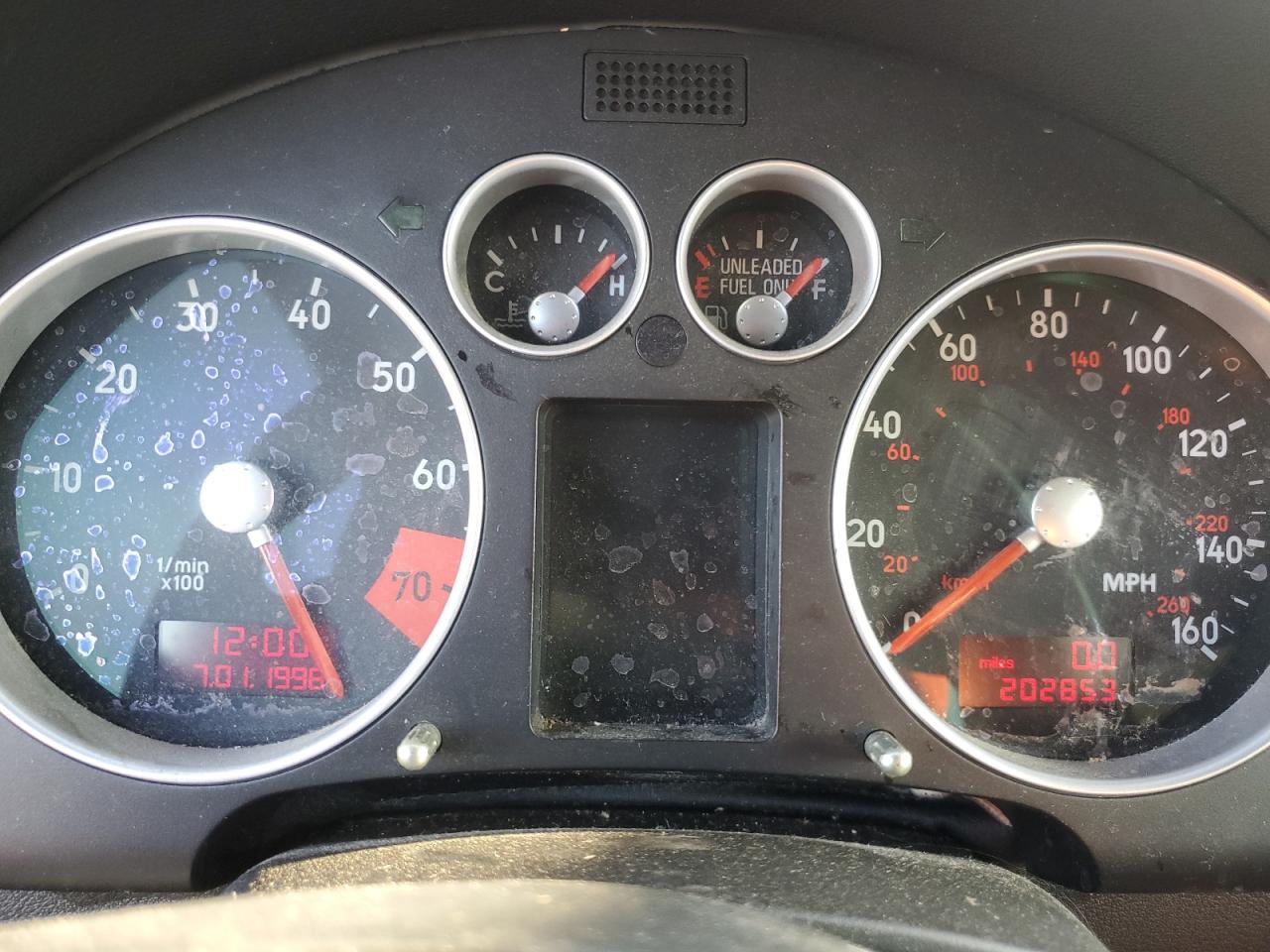 2000 Audi Tt Quattro VIN: TRUUC28N8Y1073567 Lot: 70227345