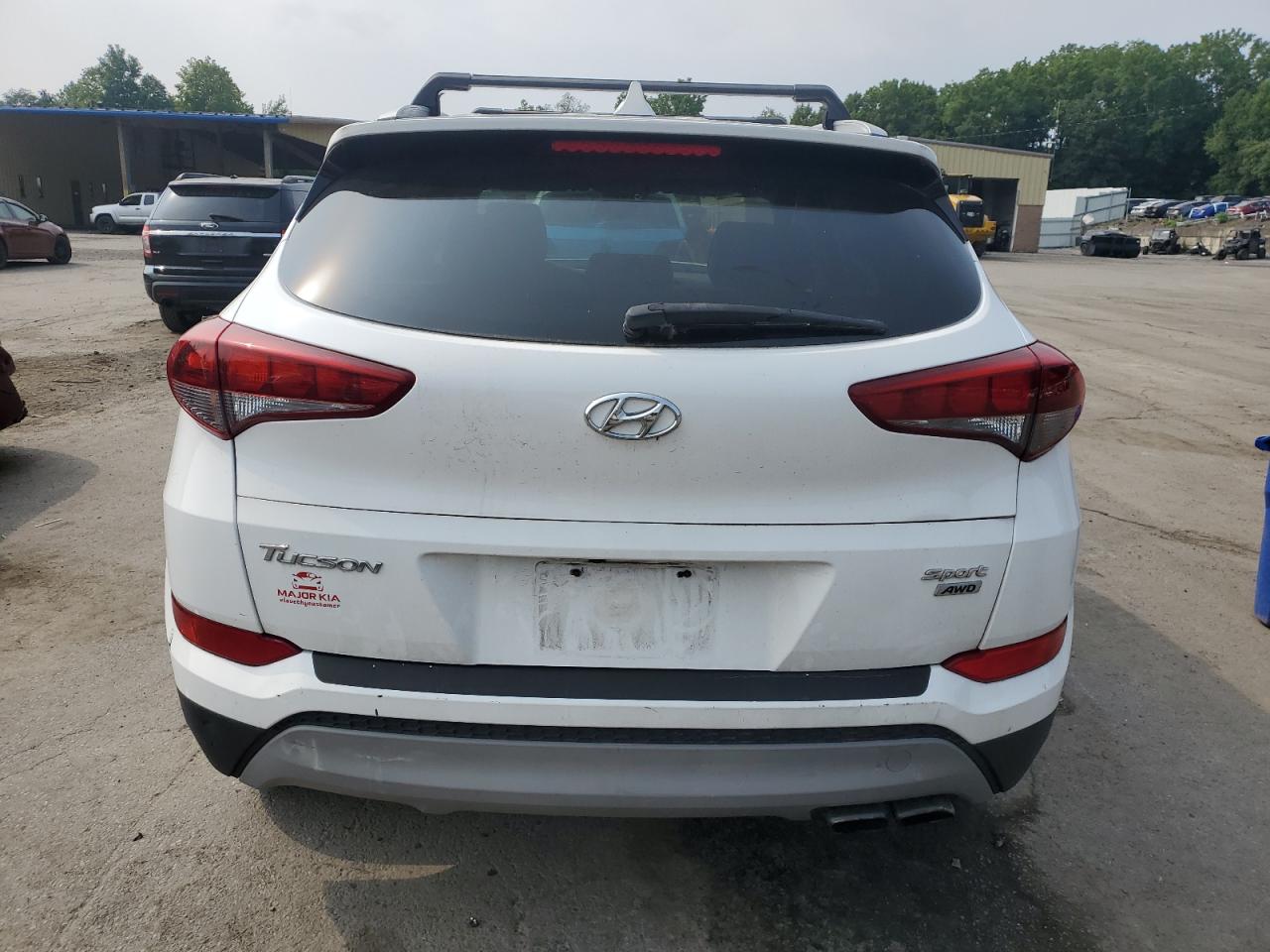 KM8J3CAL3JU758698 2018 Hyundai Tucson Sport