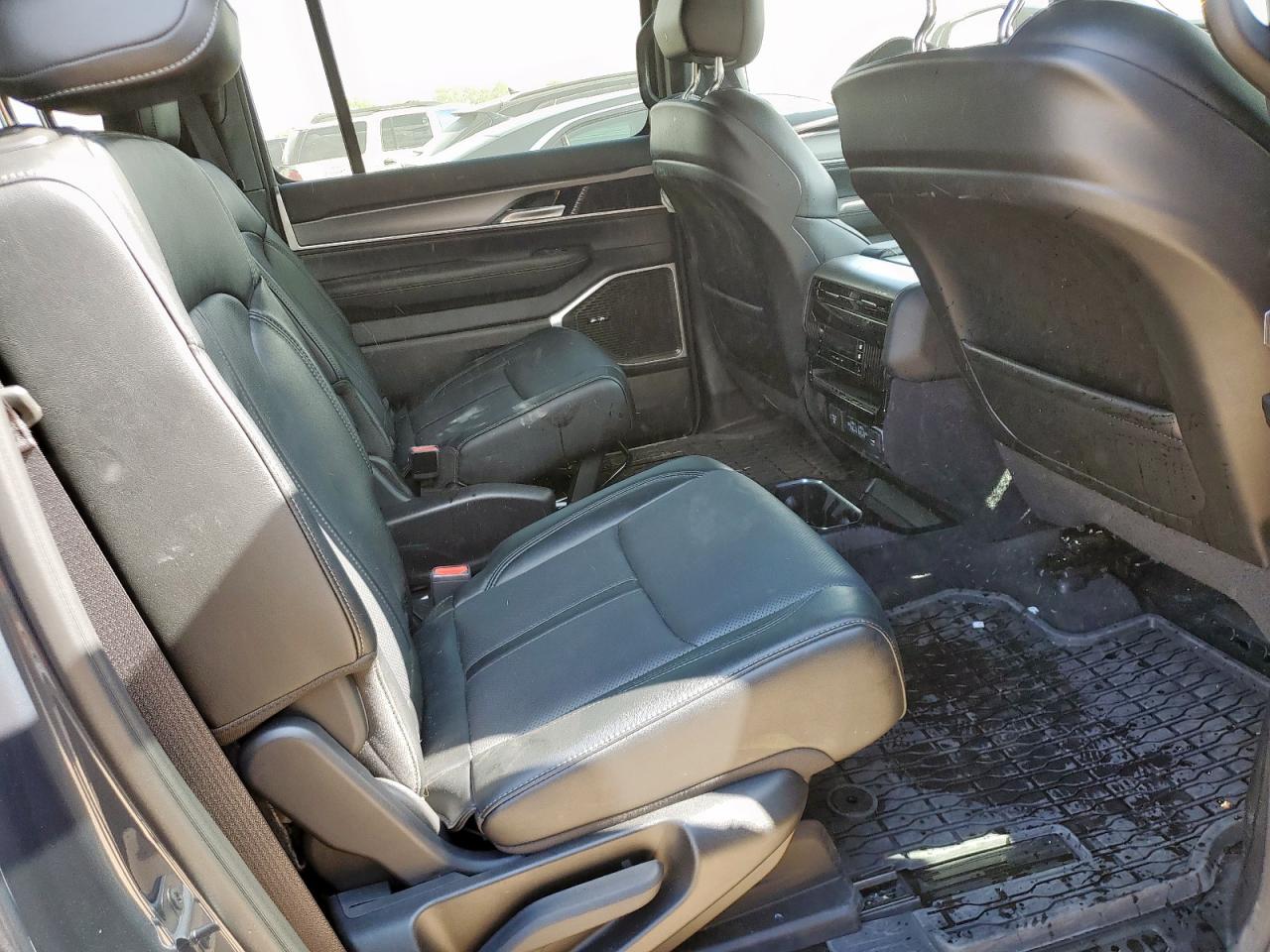 2025 Jeep Wagoneer Series Ii VIN: 1C4SJVBP5SS507593 Lot: 70587425