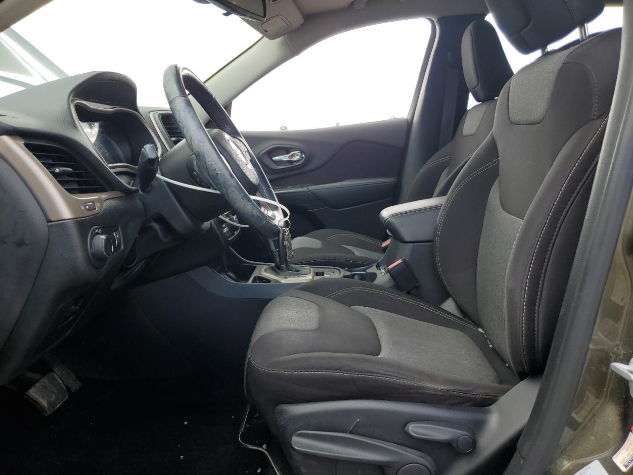 2016 Jeep Cherokee Sport VIN: 1C4PJLAB0GW115072 Lot: 69953775