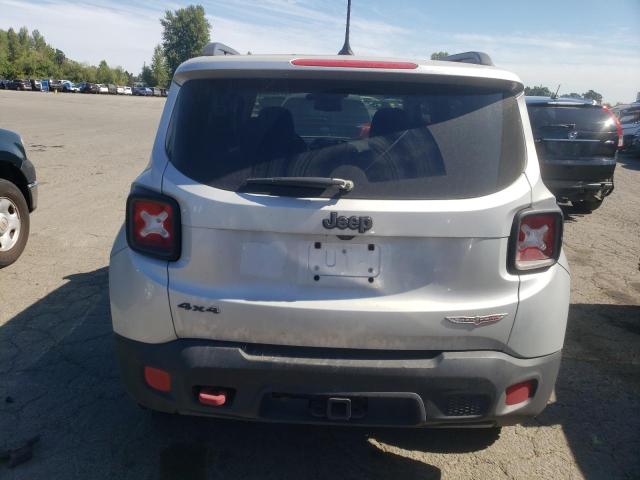  JEEP RENEGADE 2016 Srebrny