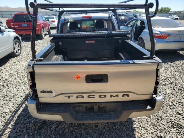  TOYOTA TACOMA 2020 Srebrny