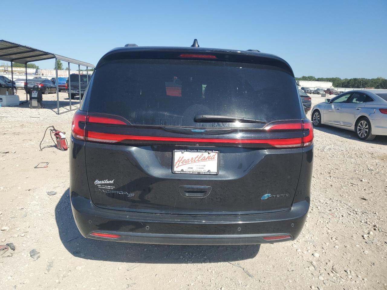 2021 Chrysler Pacifica Hybrid Touring VIN: 2C4RC1R71MR514021 Lot: 69926985