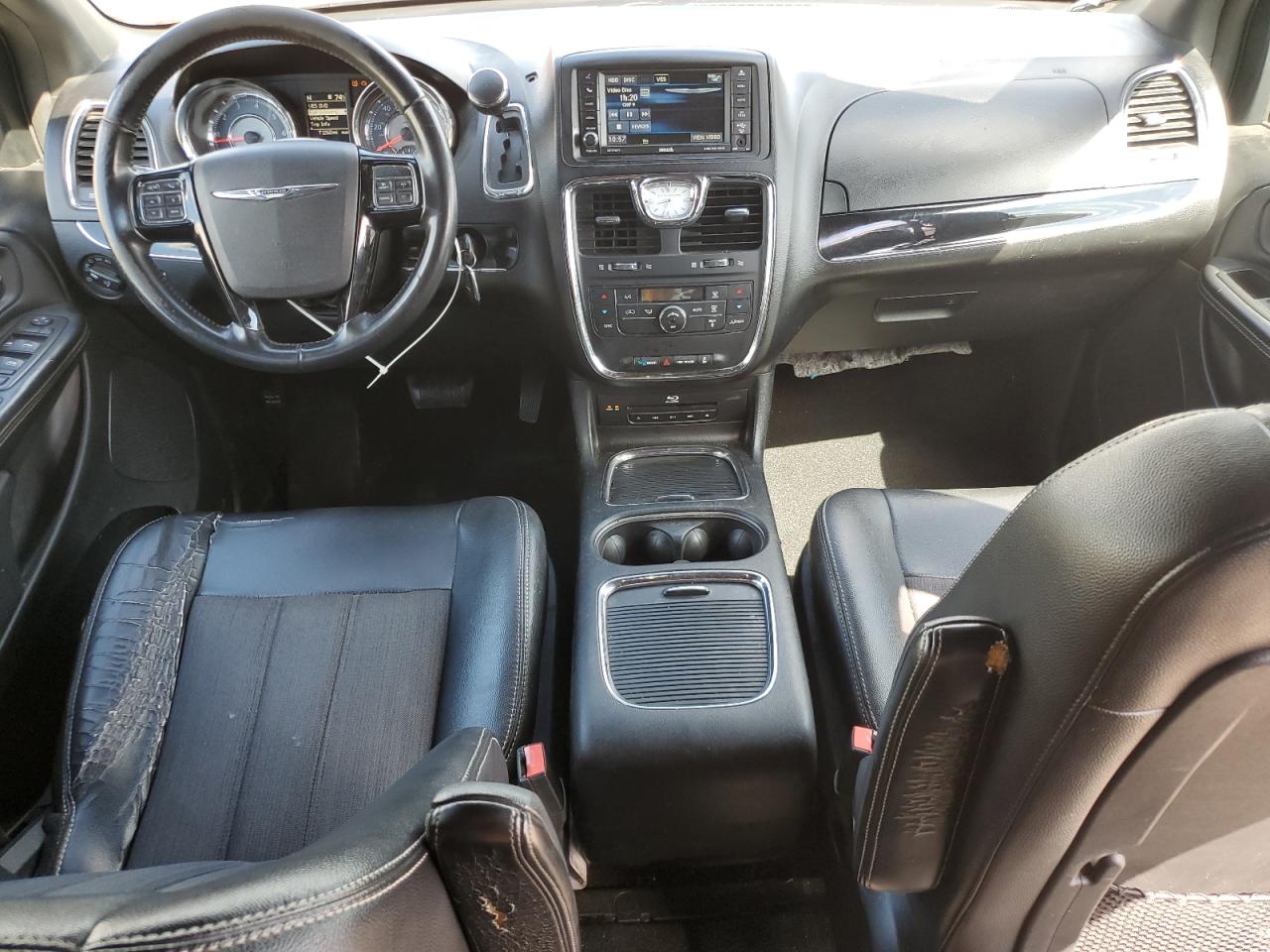 2014 Chrysler Town & Country S VIN: 2C4RC1HG4ER311059 Lot: 70173685