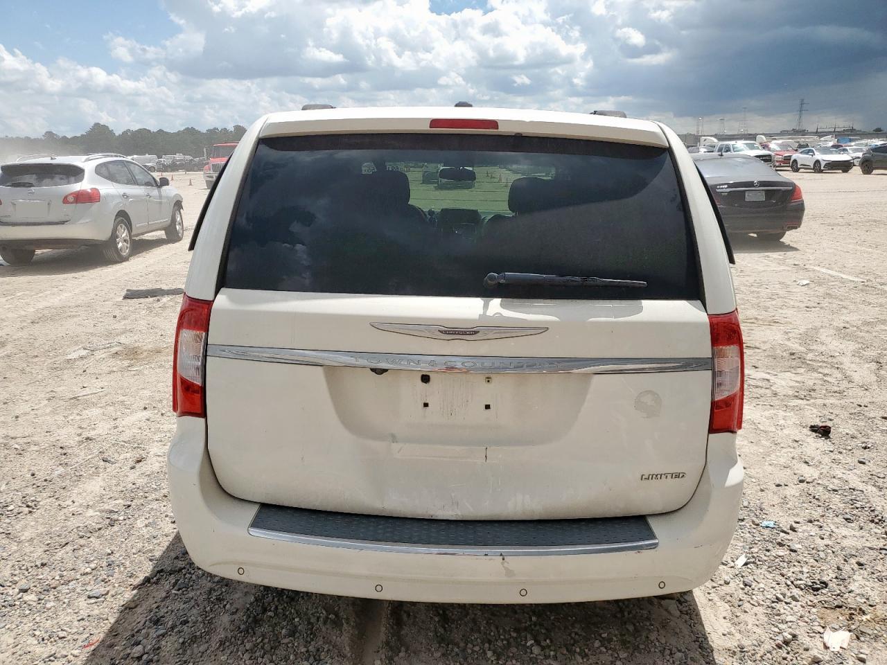 2011 Chrysler Town & Country Limited VIN: 2A4RR6DG0BR688074 Lot: 69177755