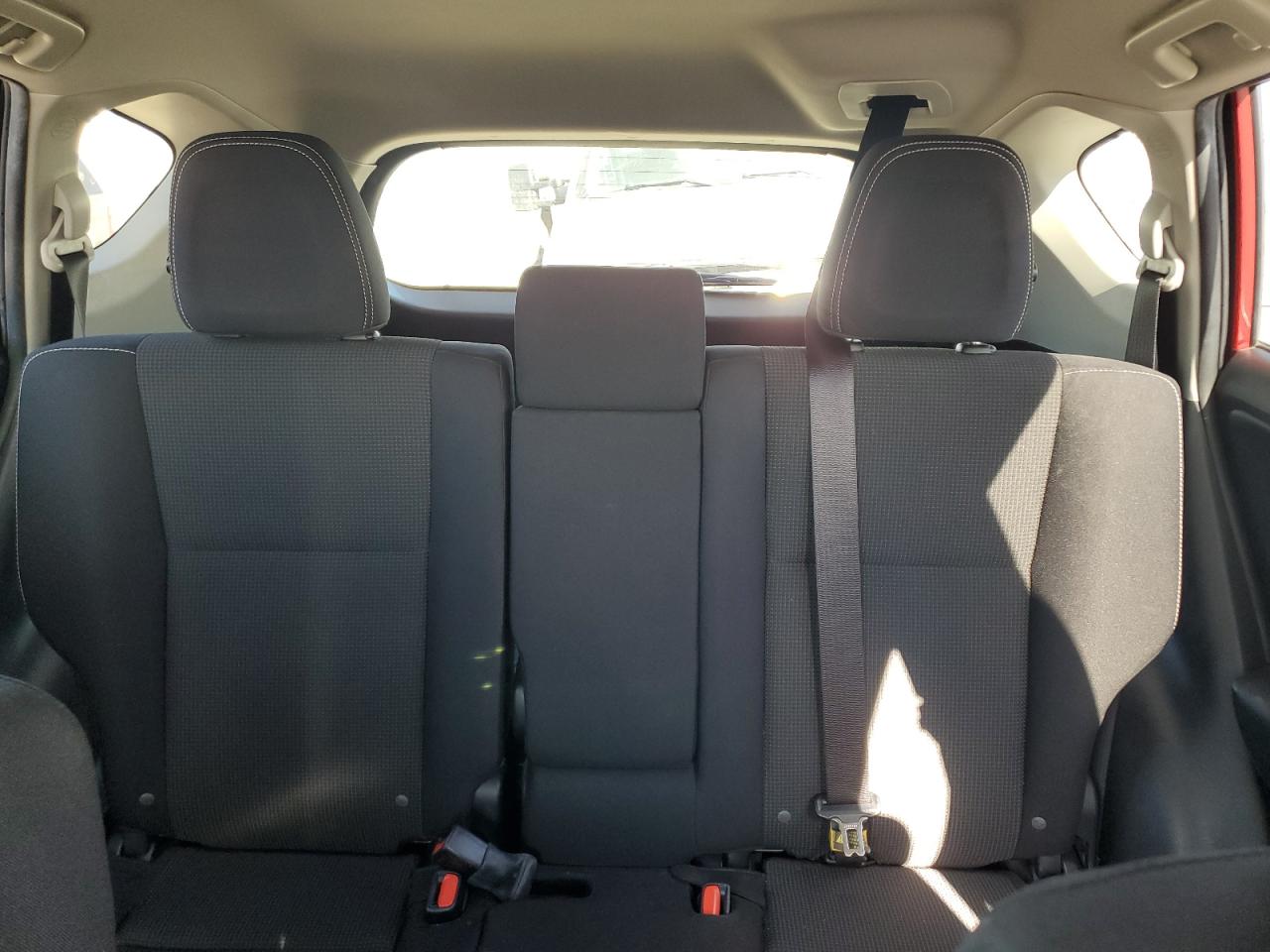 2017 Toyota Rav4 Xle VIN: JTMRFREVXHJ159385 Lot: 70587265