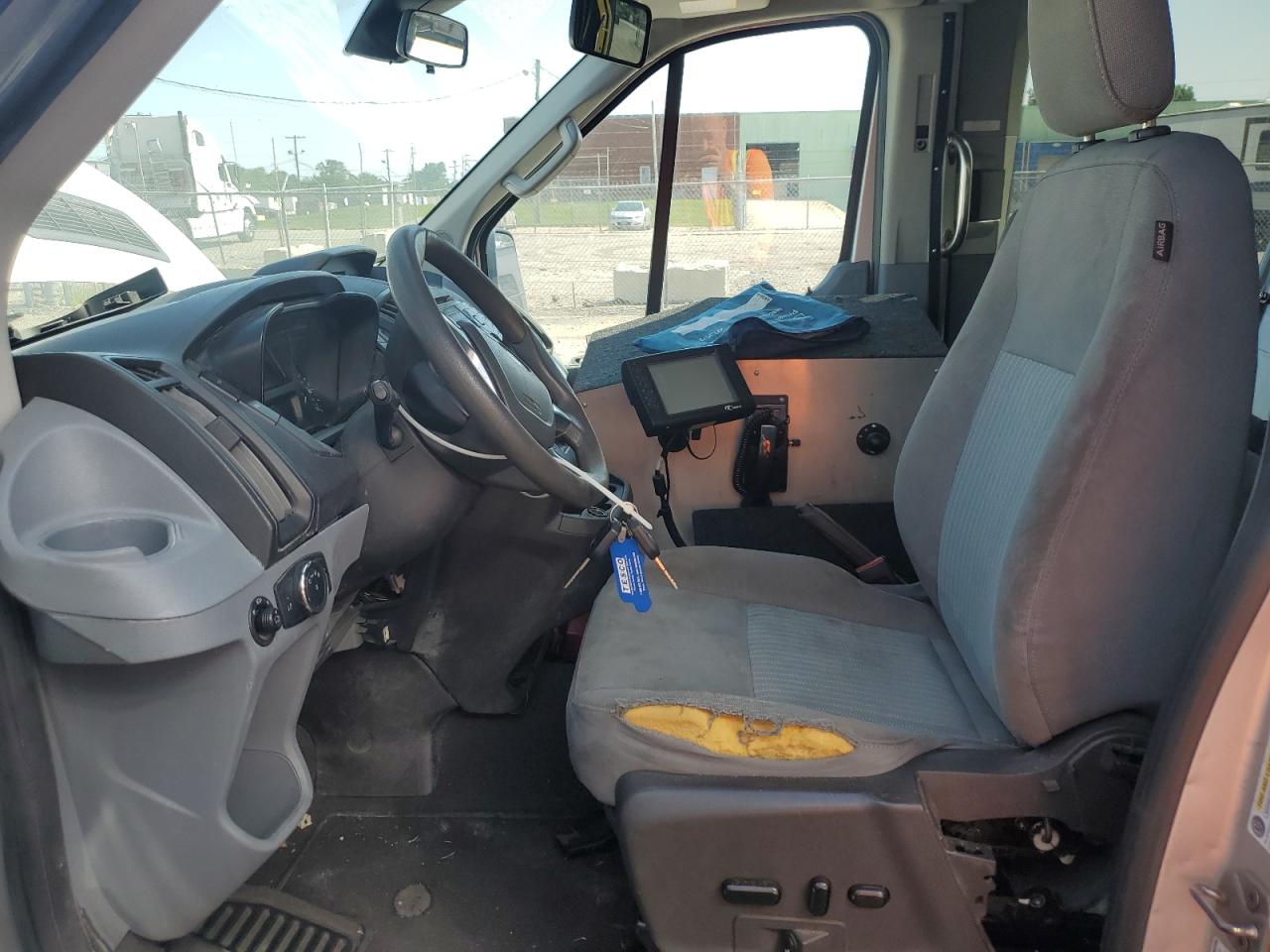 2019 Ford Transit T-350 Hd VIN: 1FDVU4XV1KKA80060 Lot: 68203295