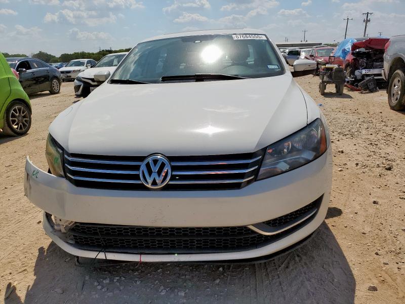  VOLKSWAGEN PASSAT 2013 Biały