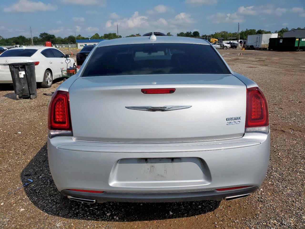2019 Chrysler 300 Touring VIN: 2C3CCAAG8KH682943 Lot: 70071455