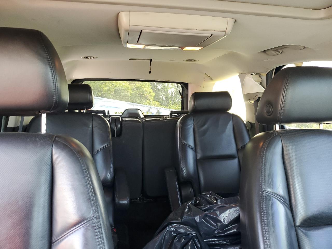 2010 Cadillac Escalade Luxury VIN: 1GYFK63857R325624 Lot: 70878715