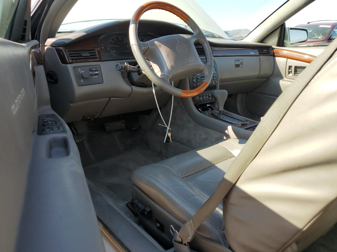 2002 Cadillac Eldorado Touring VIN: 1G6ET12942B103883 Lot: 68854235