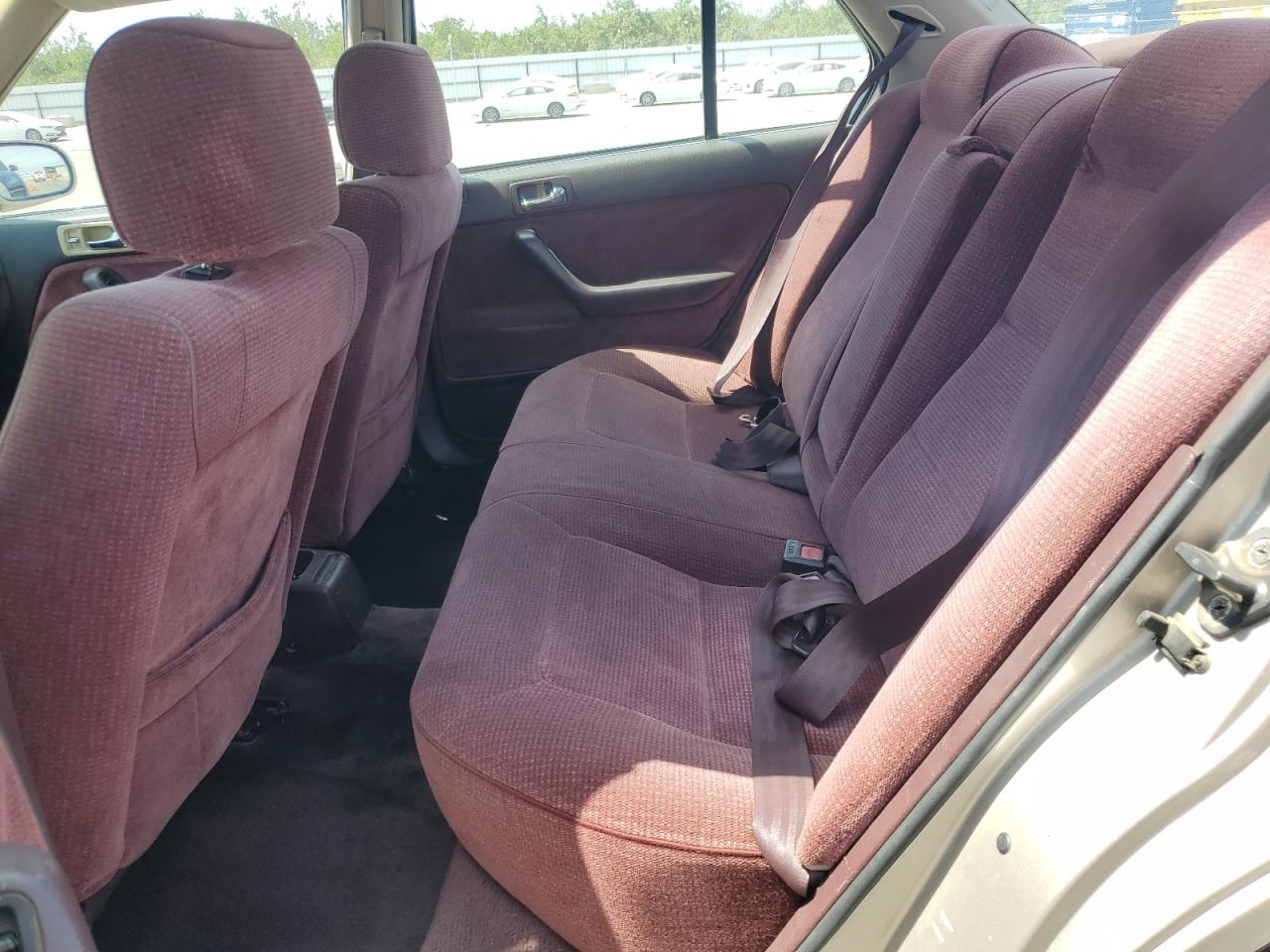 1992 Honda Accord Ex VIN: JHMCB7679NC047536 Lot: 70509495