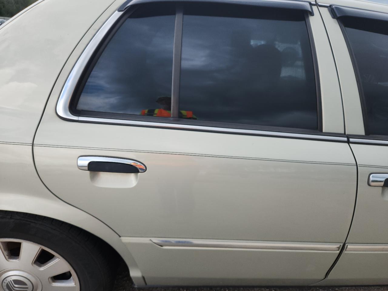 2005 Mercury Grand Marquis Ls VIN: 2MEFM75W15X647633 Lot: 84951485