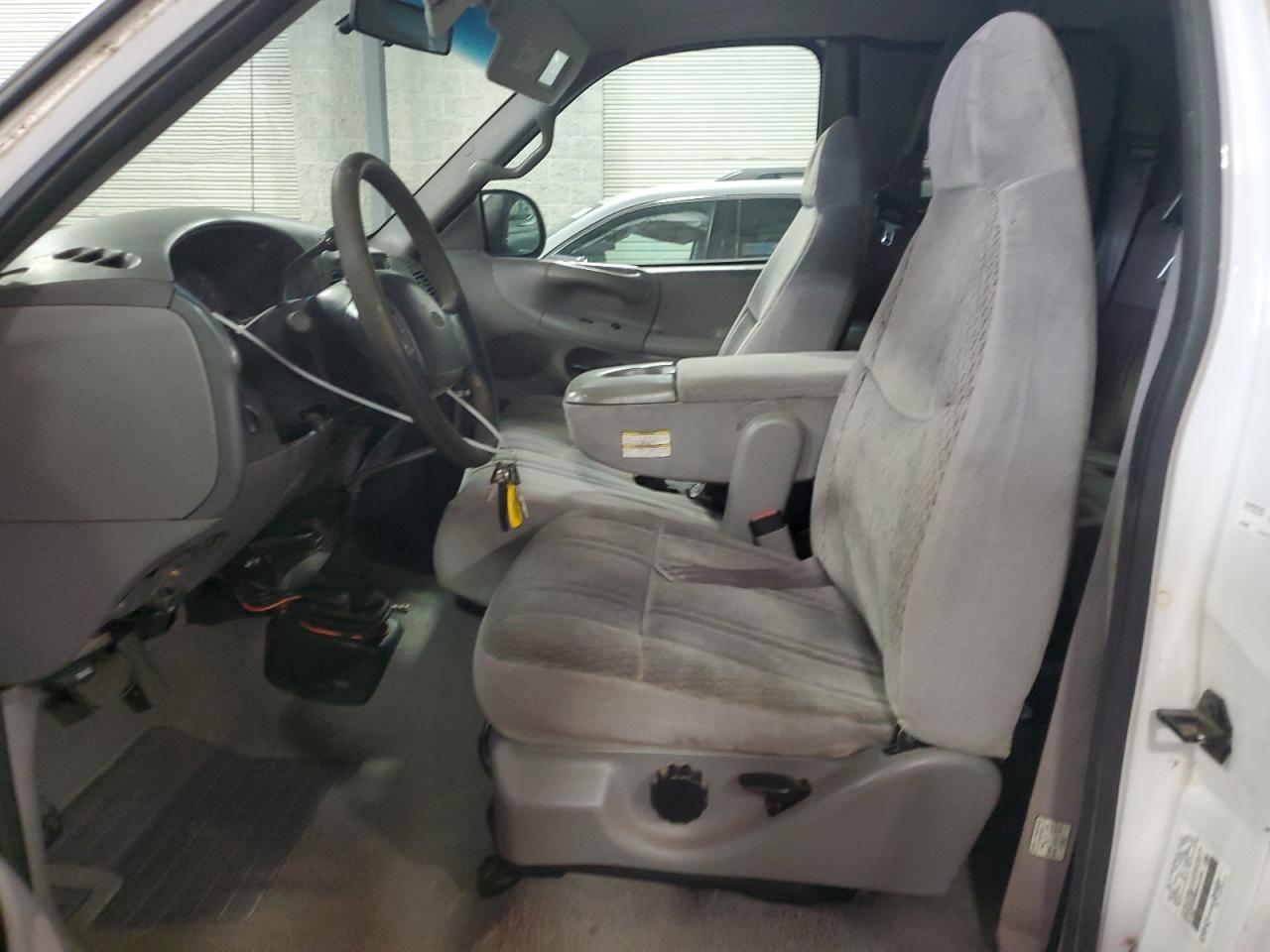 1998 Ford F150 VIN: 1FTZX18WXWKA31593 Lot: 70848065