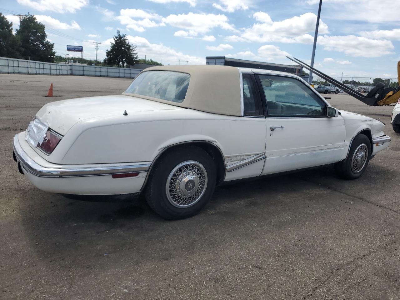 1G4EZ13L7MU408836 BUICK RIVIERA 1991 WHITE Photo 3