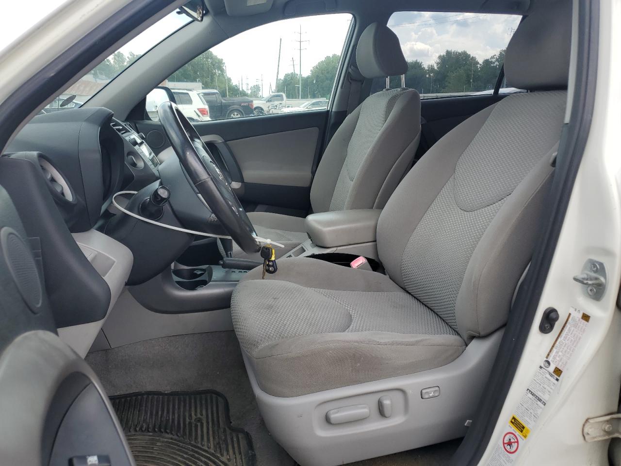 2007 Toyota Rav4 Limited VIN: JTMBK31V575012799 Lot: 68888165