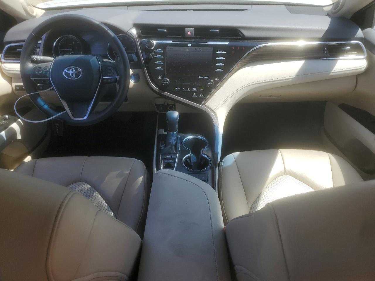 2018 Toyota Camry Hybrid VIN: 4T1B21HK7JU009752 Lot: 69888975