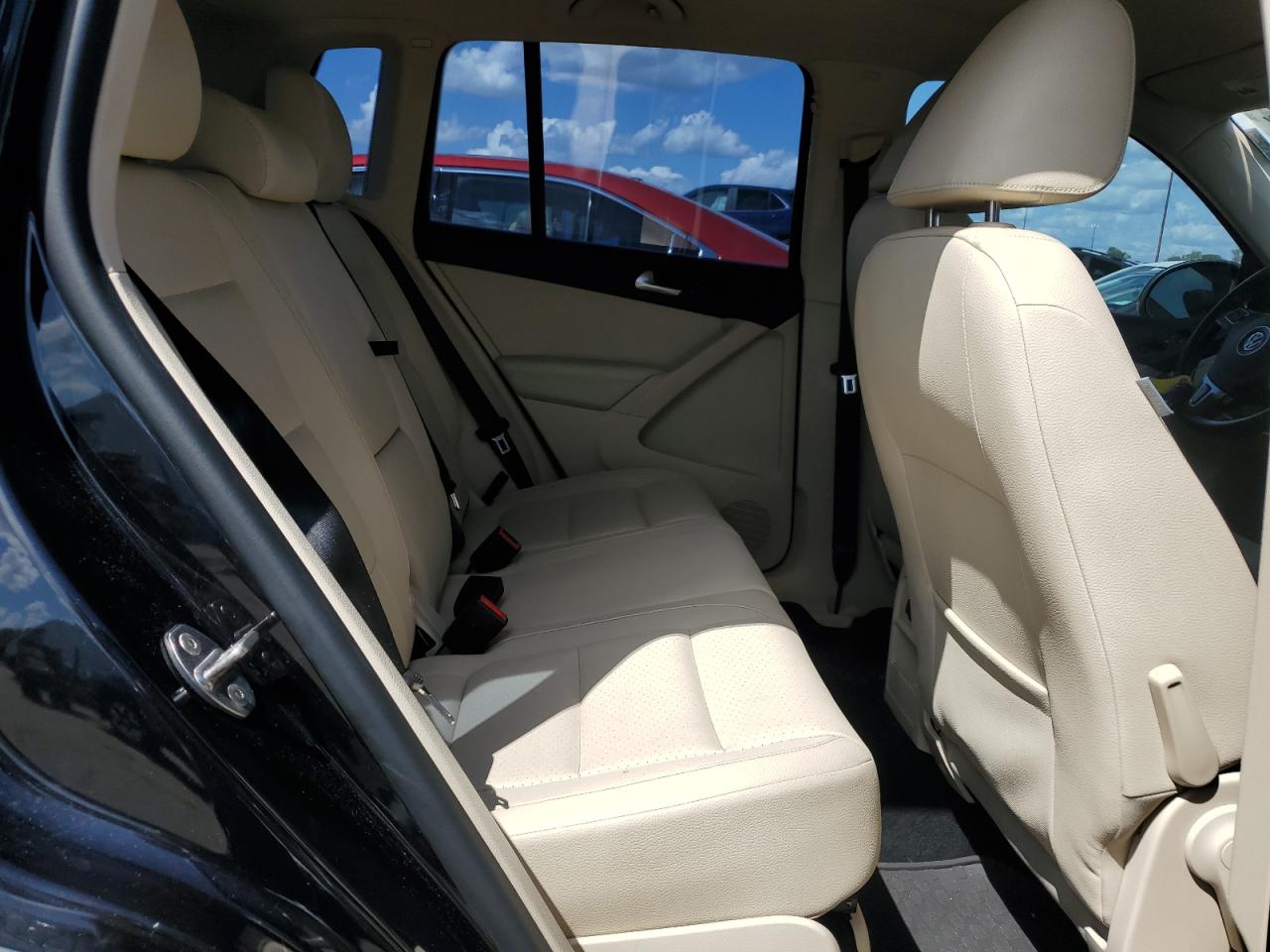 2016 Volkswagen Tiguan S VIN: WVGAV7AX2GW603092 Lot: 70287855