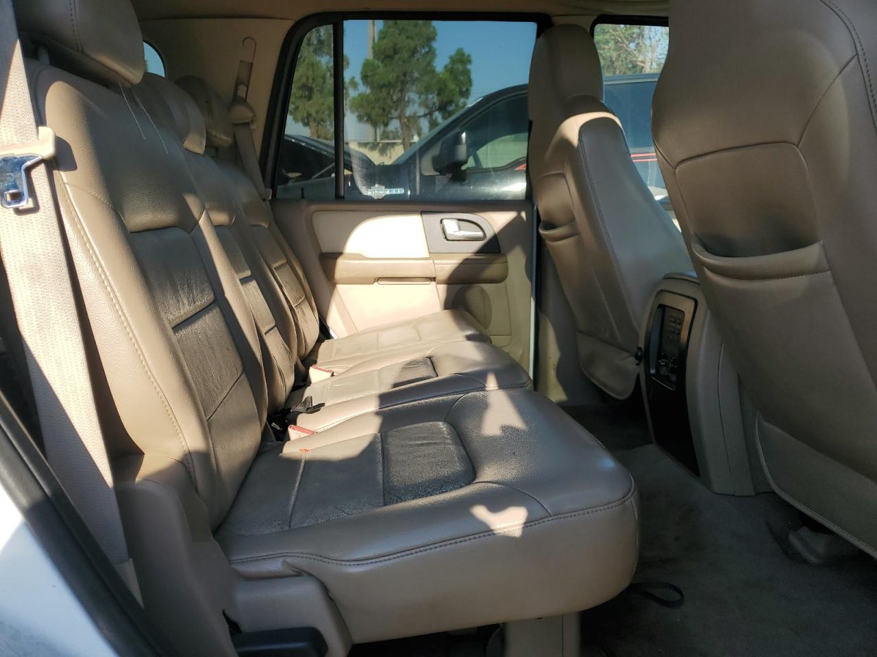 2004 Ford Expedition Eddie Bauer VIN: 1FMPU17L24LB28619 Lot: 68043865