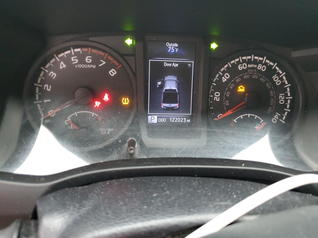 2018 Toyota Tacoma Double Cab VIN: 5TFAX5GN1JX111812 Lot: 70332255