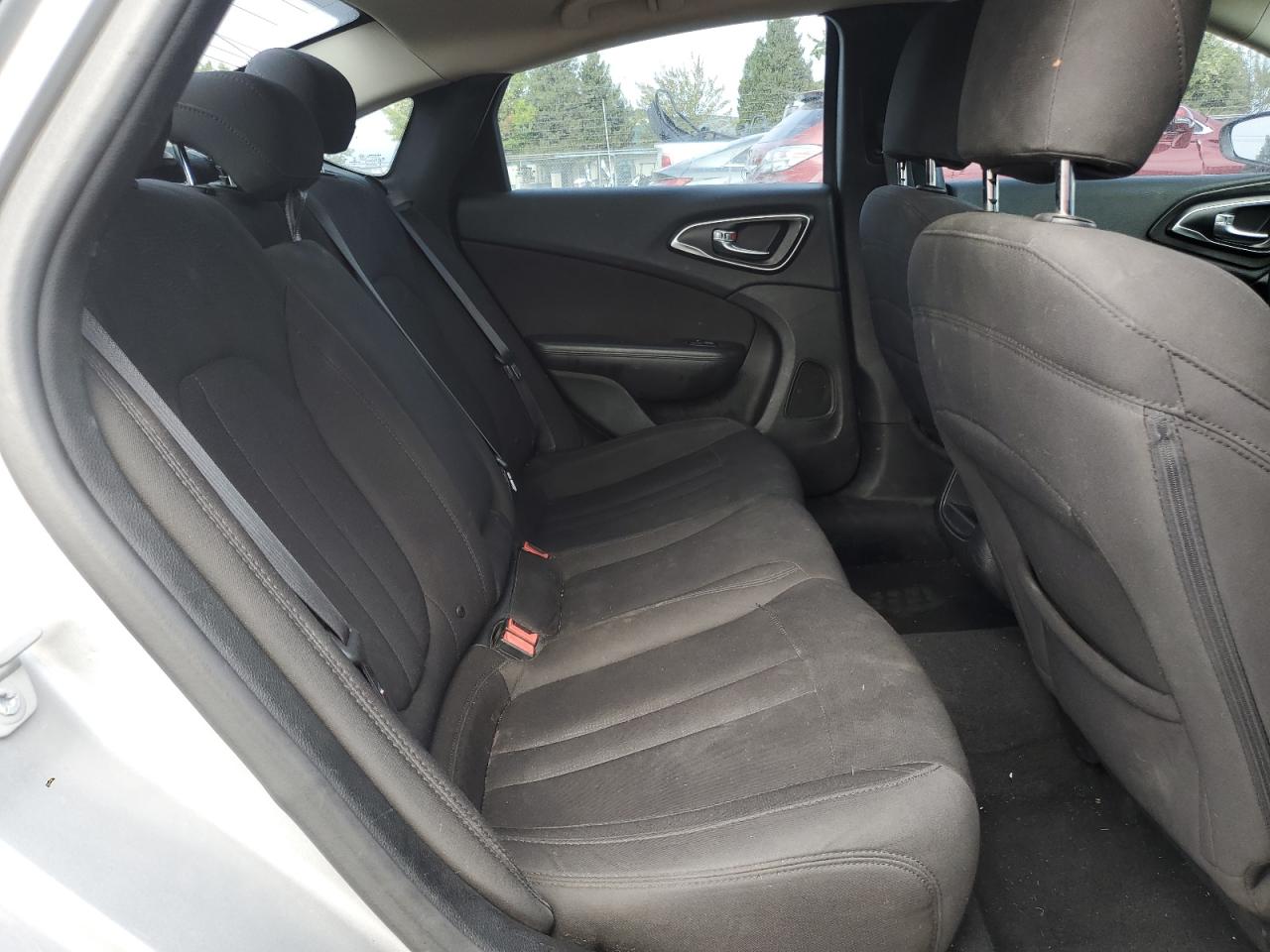 2015 Chrysler 200 Limited VIN: 1C3CCCAB8FN660504 Lot: 67985765