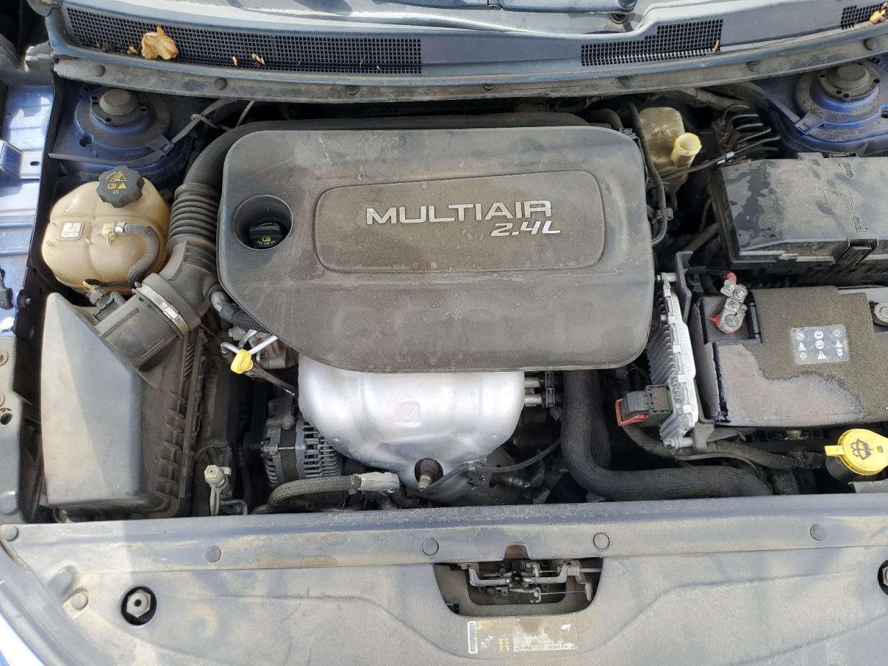 2015 Chrysler 200 Limited VIN: 1C3CCCAB1FN576945 Lot: 70930135