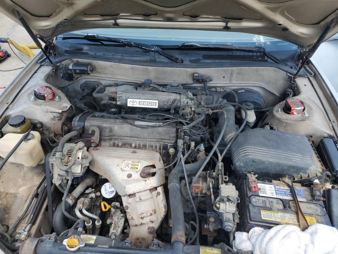 1994 Toyota Camry Le VIN: 4T1SK12E1RU454499 Lot: 67824285