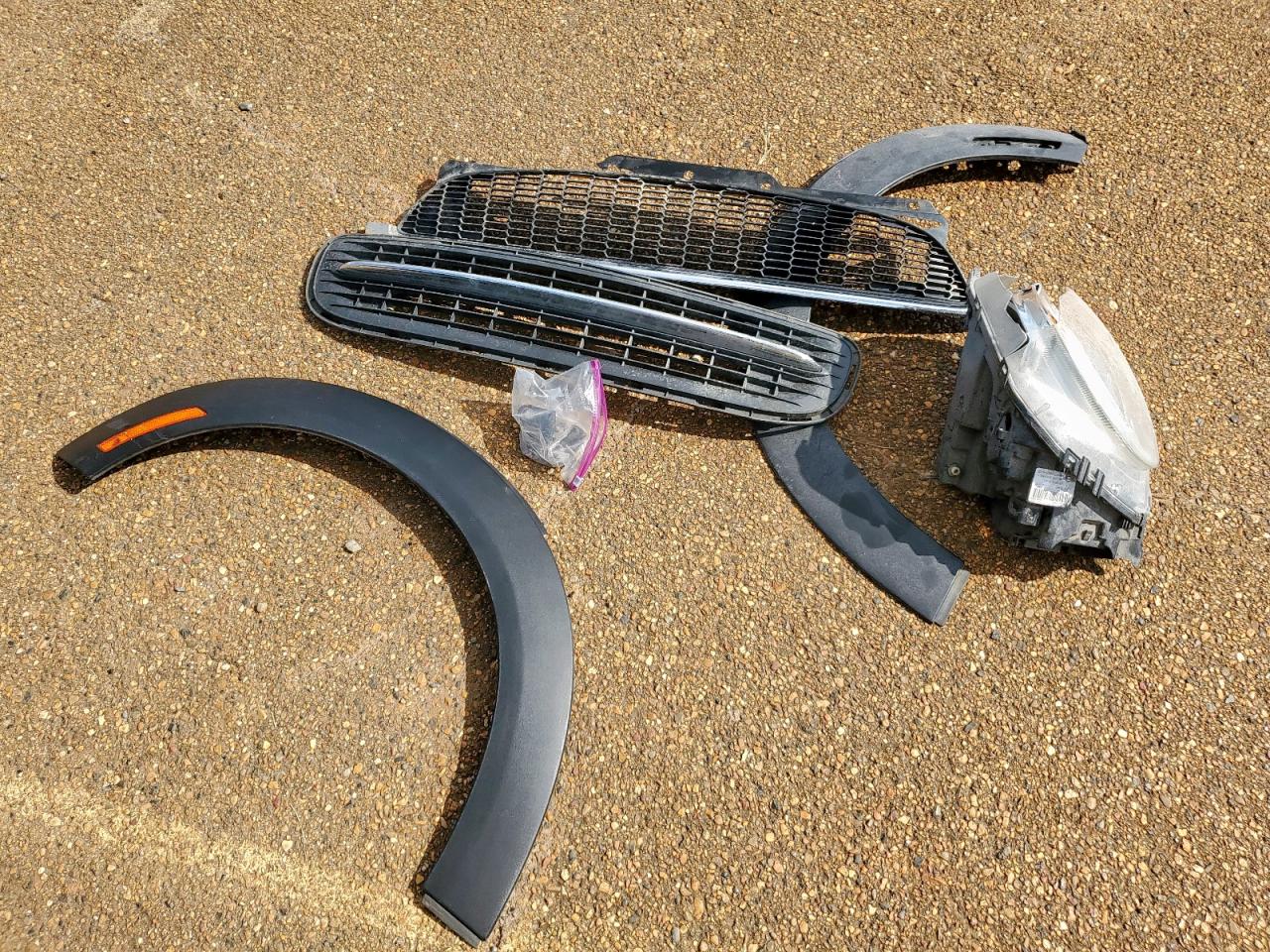 2013 Mini Cooper VIN: WMWSU3C56DT678131 Lot: 69680475