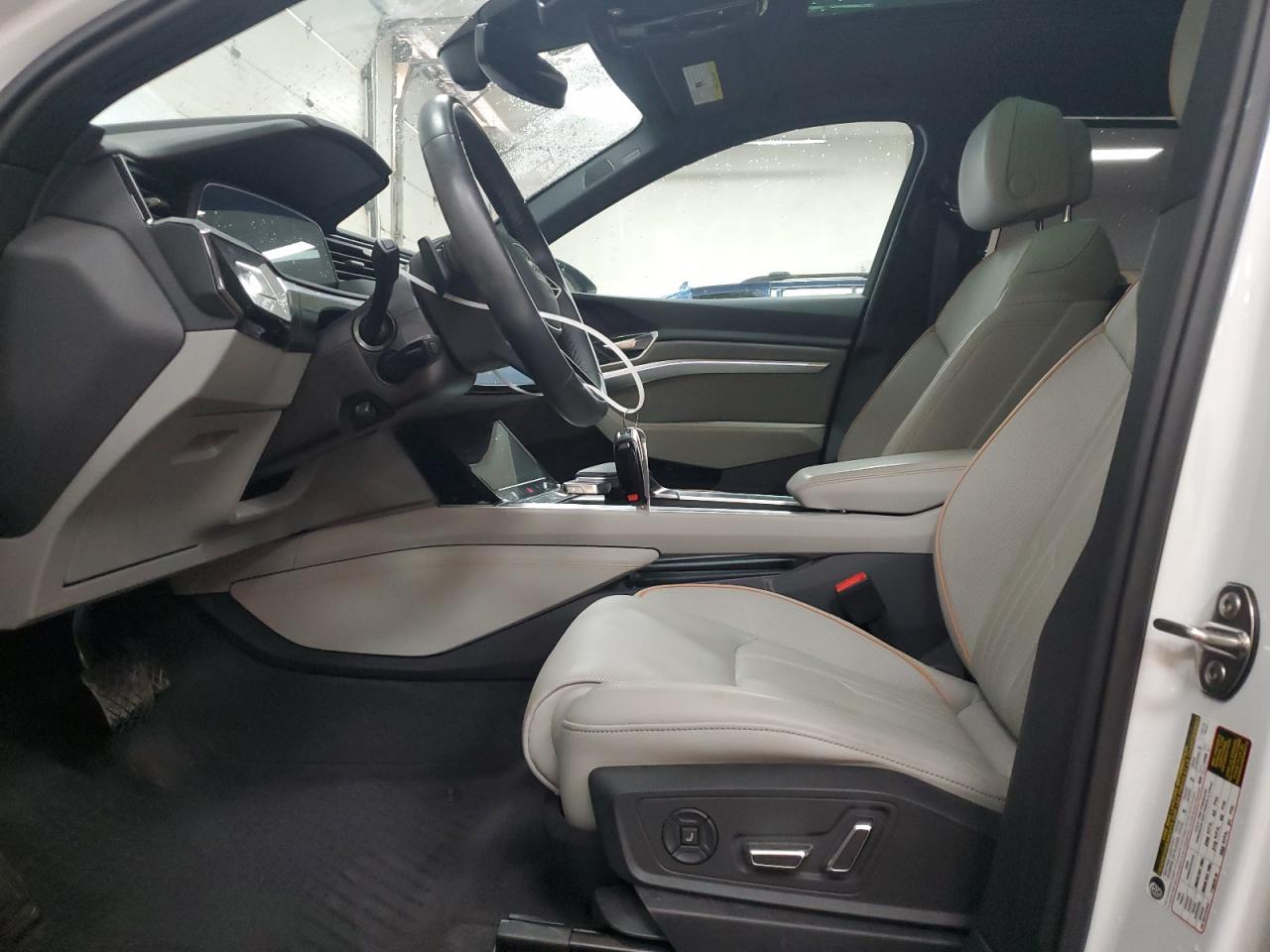 2024 Audi Q8 E-Tron Prestige VIN: WA16AAGE8RB032446 Lot: 67970835