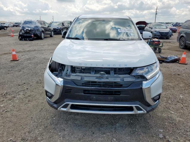  MITSUBISHI OUTLANDER 2019 Белы
