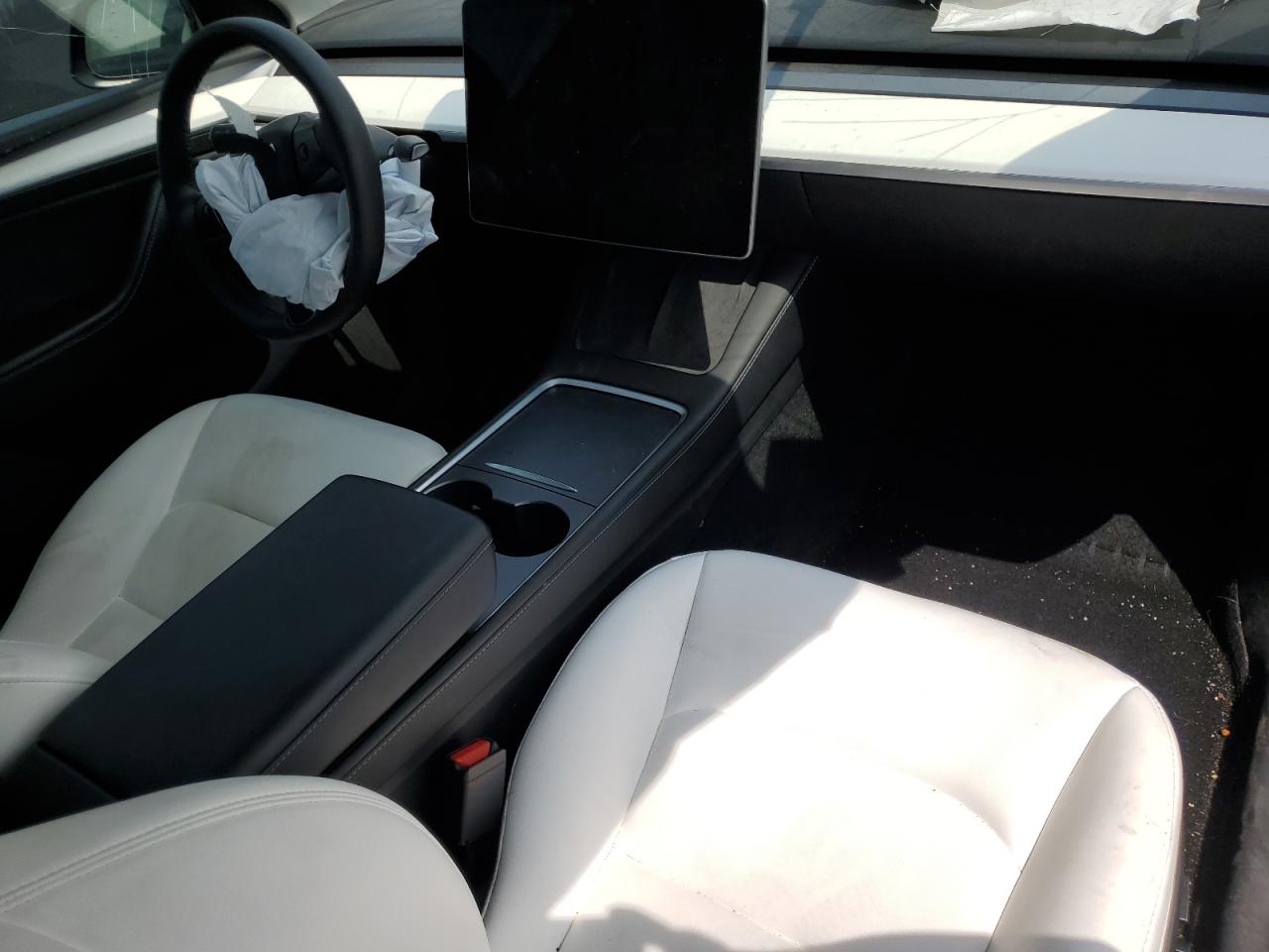 2024 Tesla Model Y VIN: 7SAYGDEE3RF994171 Lot: 67620355