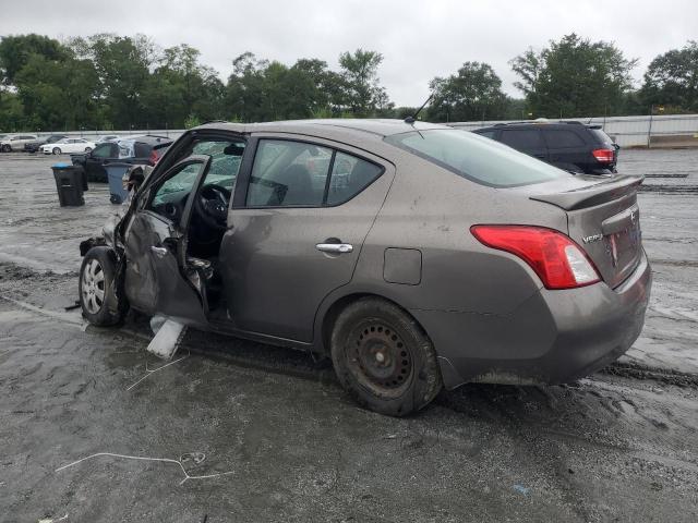  NISSAN VERSA 2013 Szary