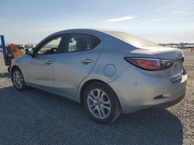  TOYOTA YARIS 2017 Szary
