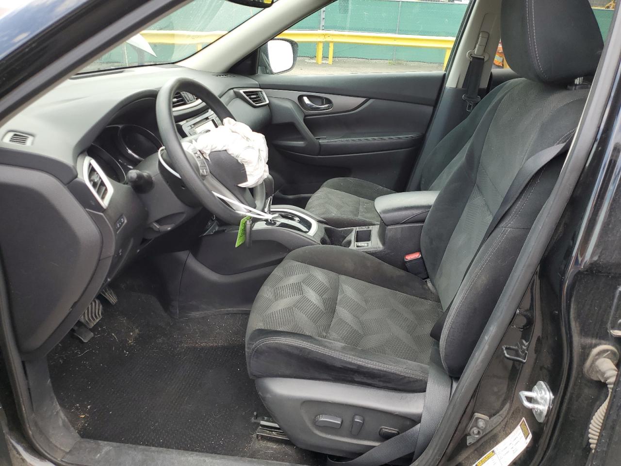 2015 Nissan Rogue S VIN: 5N1AT2MK0FC868702 Lot: 69868815