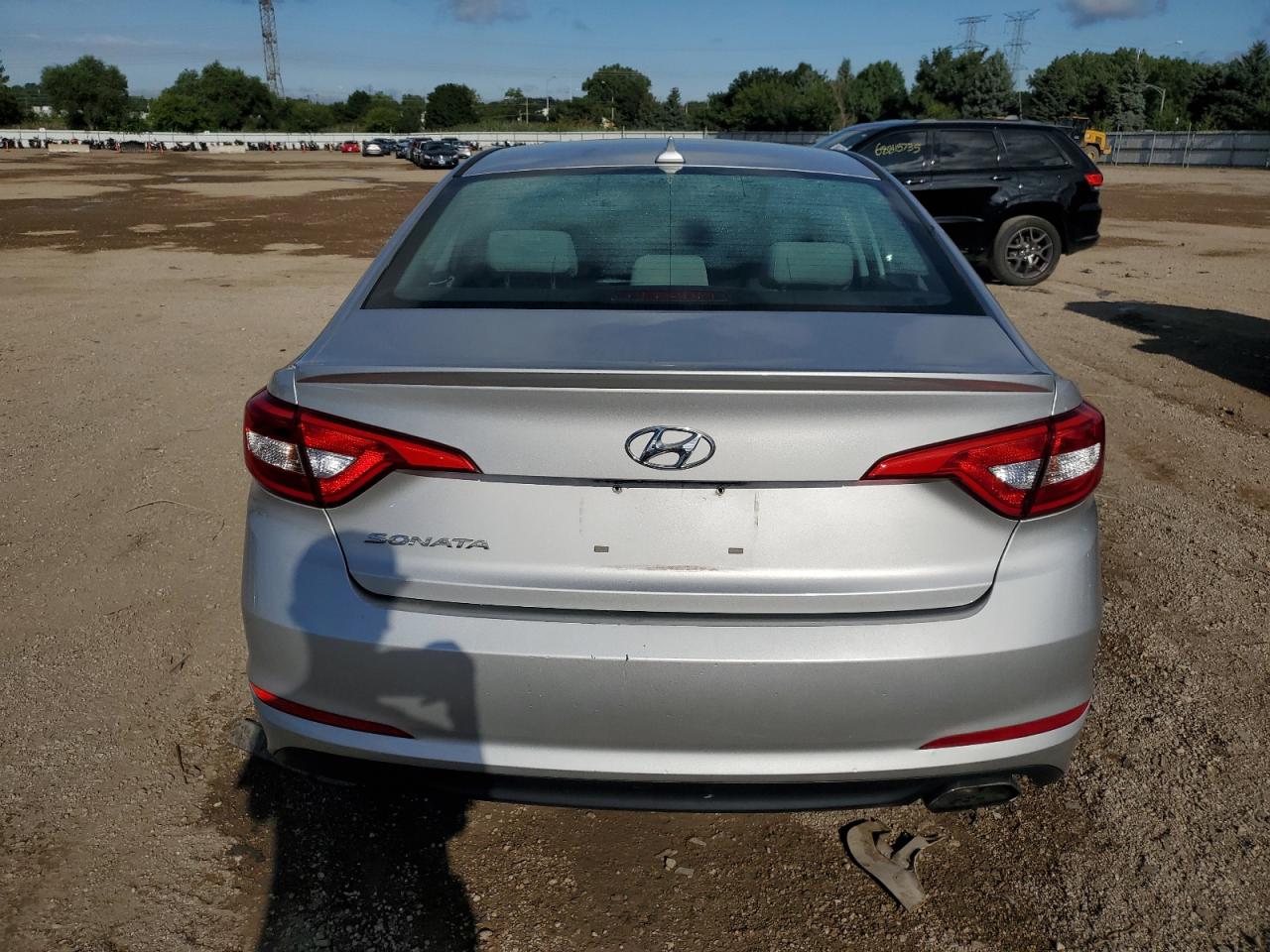 2015 Hyundai Sonata Se VIN: 5NPE24AF1FH031764 Lot: 69880445
