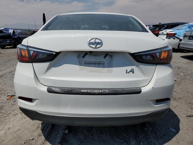 Sedans TOYOTA SCION 2016 White