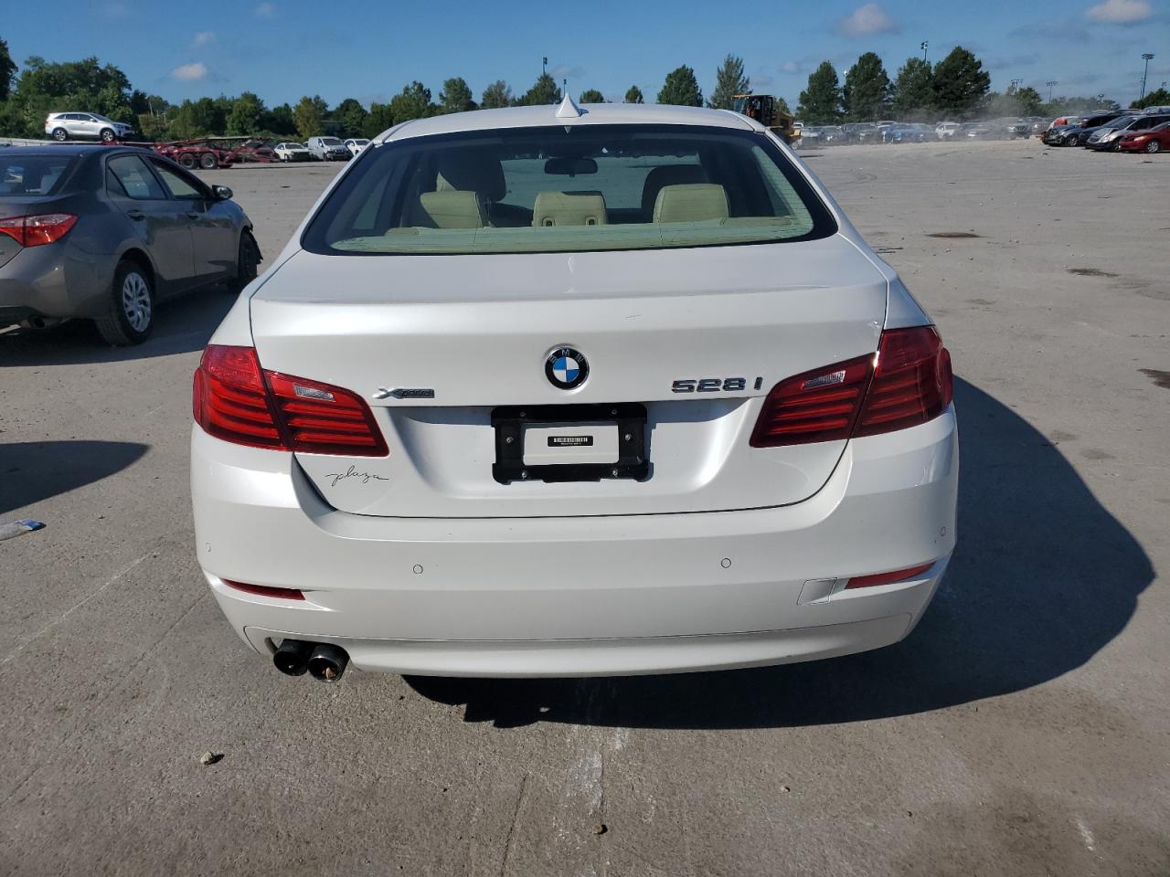 2014 BMW 528 Xi VIN: WBA5A7C53ED619076 Lot: 69782815