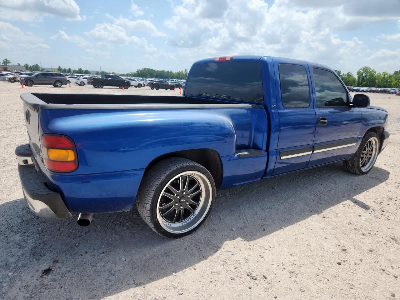 2004 Chevrolet Silverado C1500 blue null gas 1GCEC19TX4Z203835 photo #4