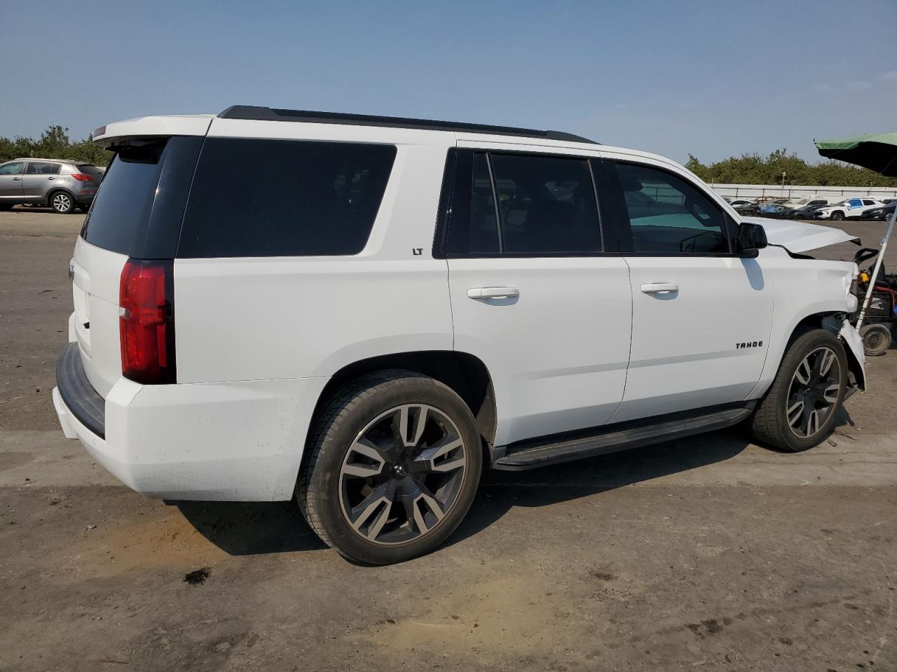 2018 Chevrolet Tahoe C1500 Lt white null gas 1GNSCBKC7JR269443 photo #4