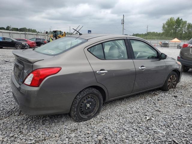  NISSAN VERSA 2016 Szary