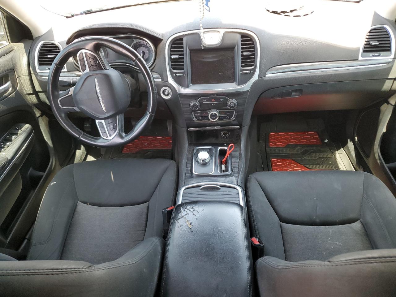 2018 Chrysler 300 Touring VIN: 2C3CCAAG7JH330984 Lot: 70299165