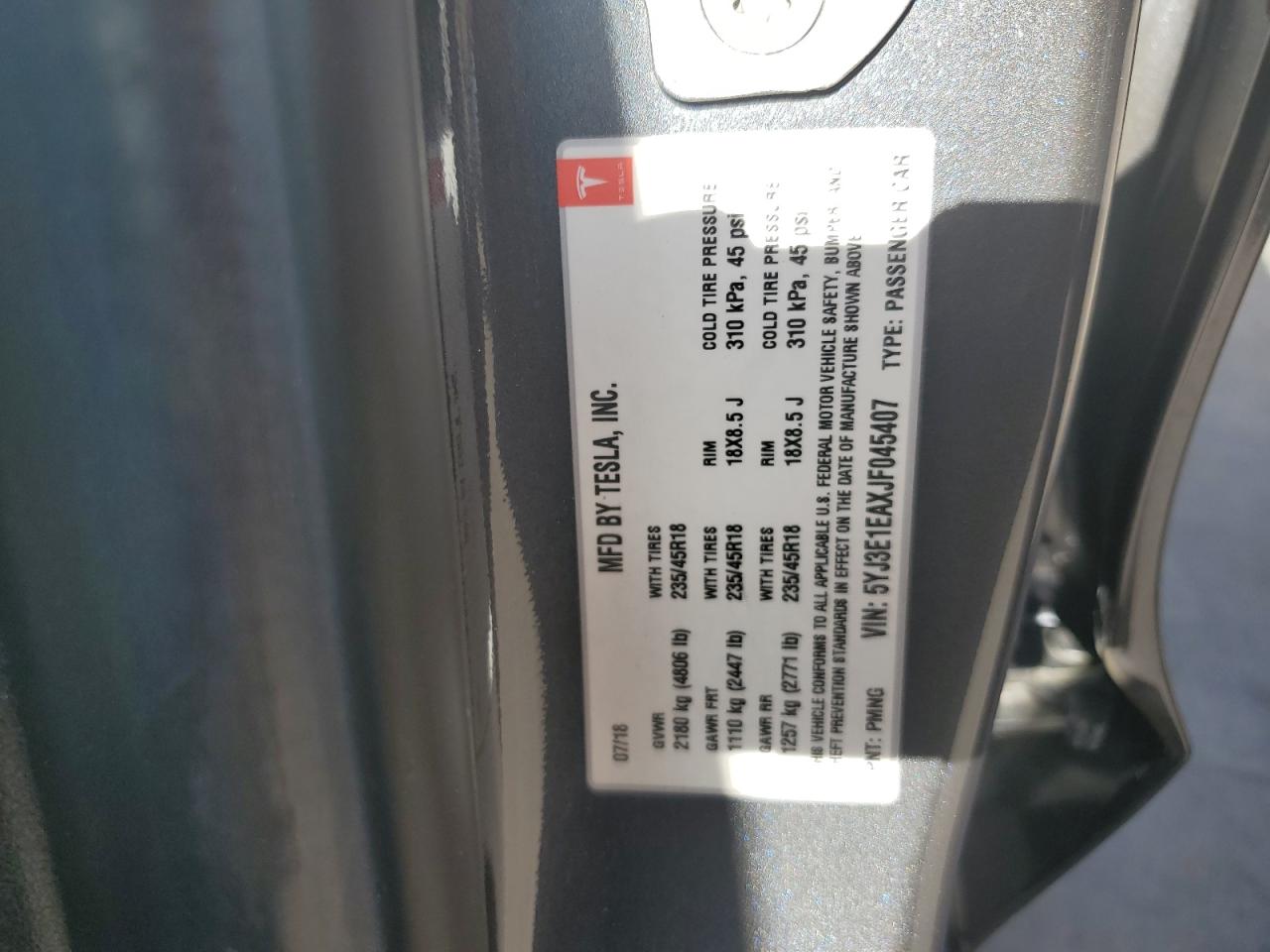 2018 Tesla Model 3 VIN: 5YJ3E1EAXJF045407 Lot: 68678025